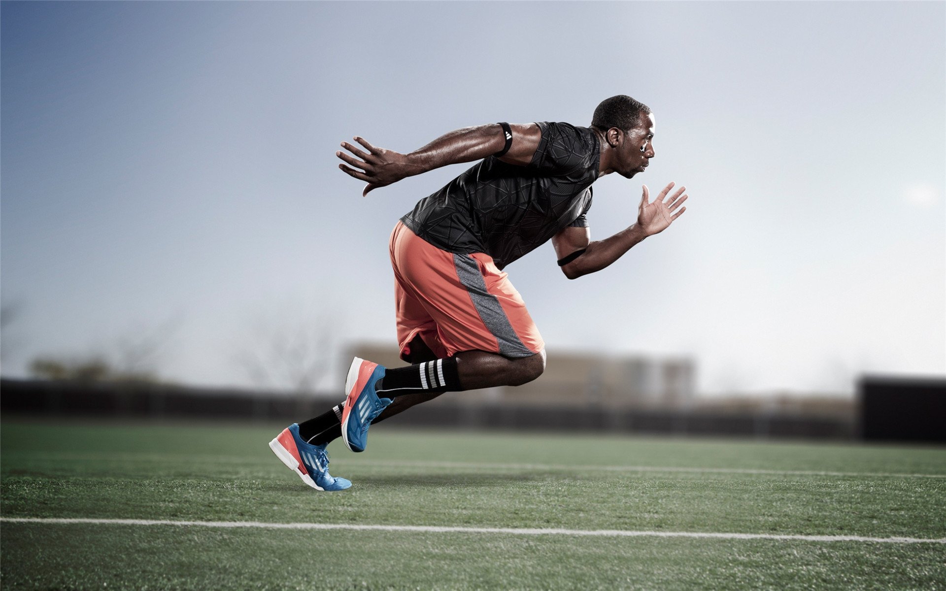 “费尔南多·比亚尔巴的球场统治力,阿根廷美洲狮队的进攻核心”