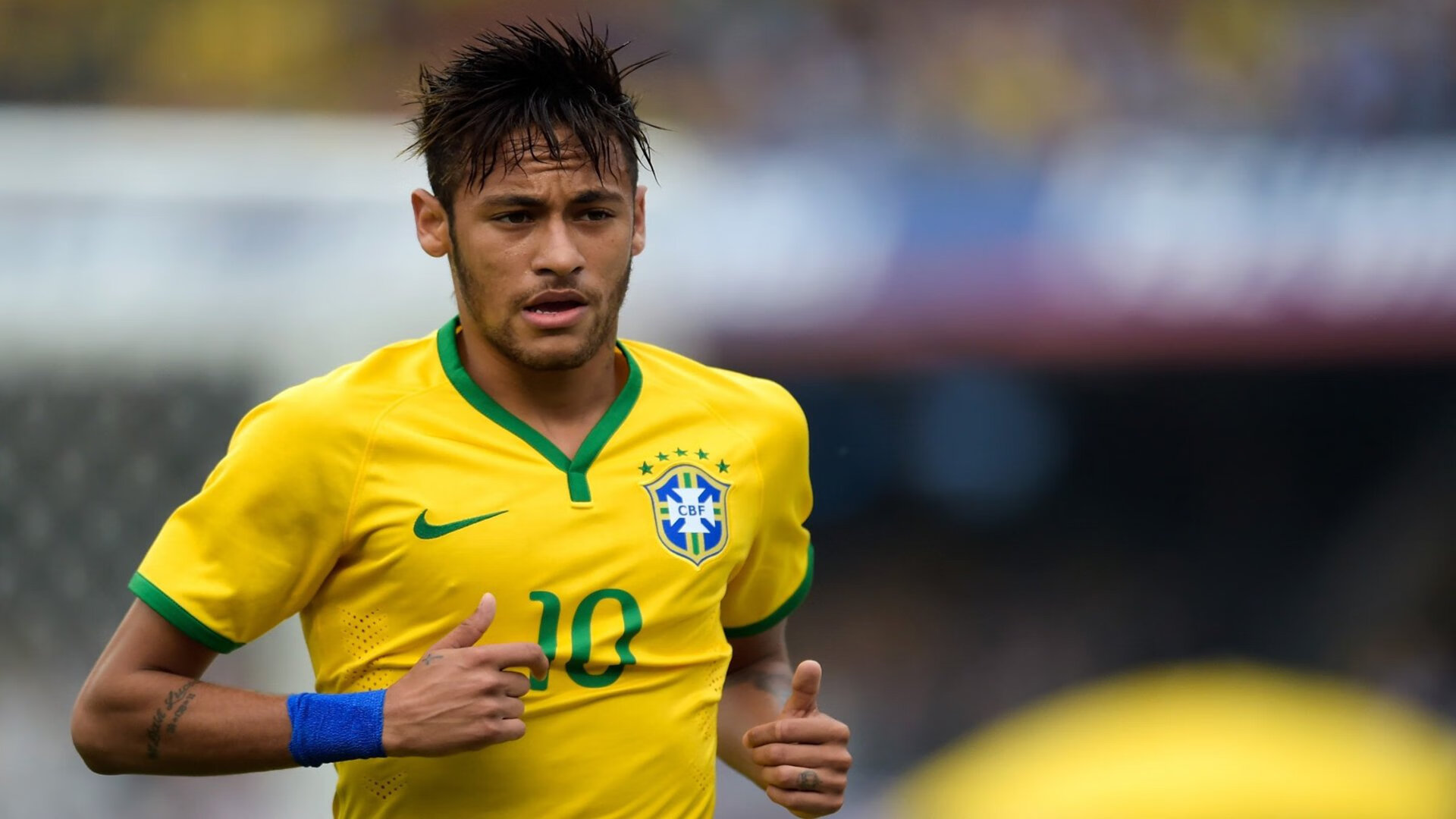 C罗是否需要世界杯?争议背后的人生抉择与足球梦想